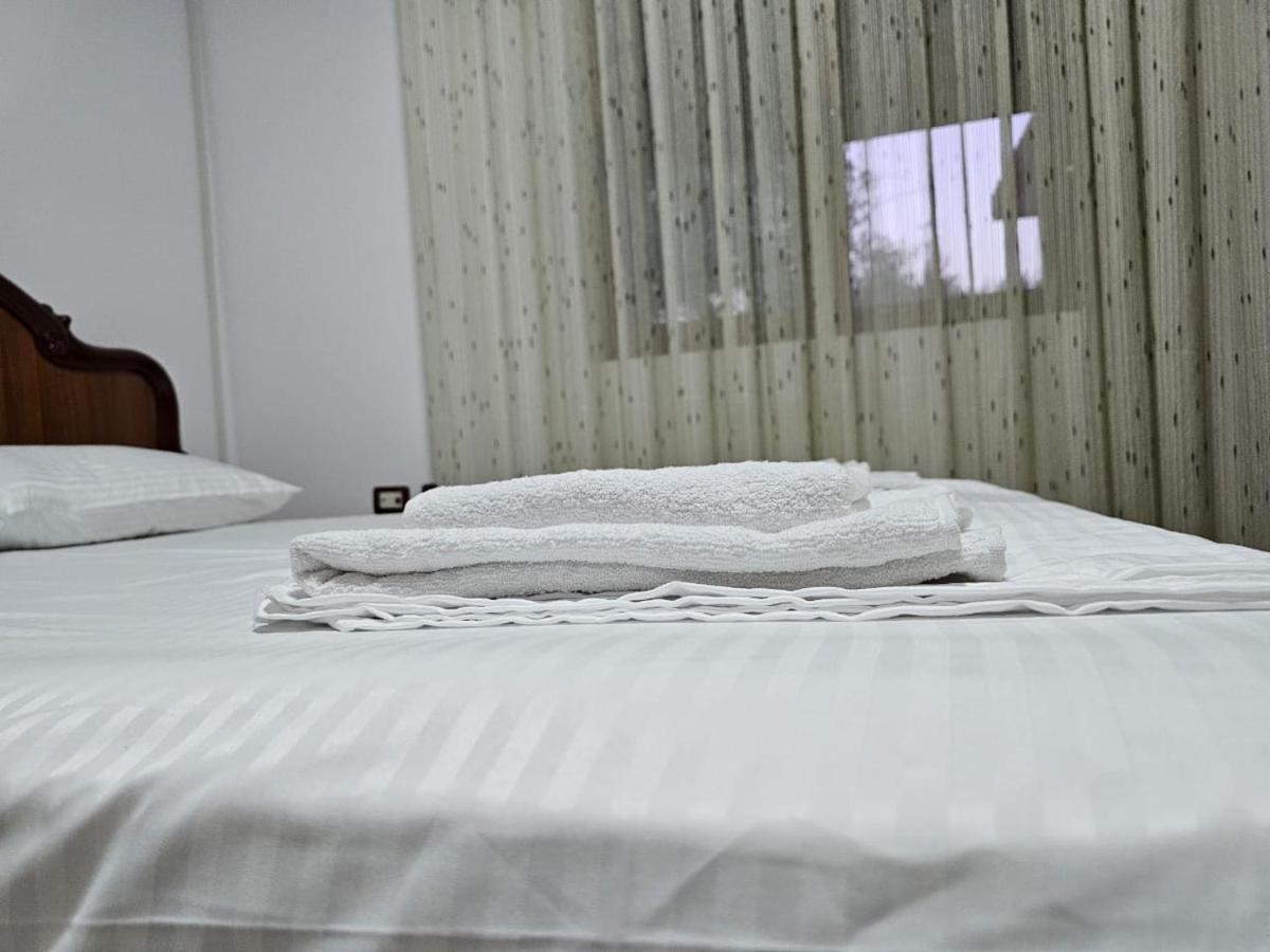 Guesthouse Iljaz Берат Екстер'єр фото